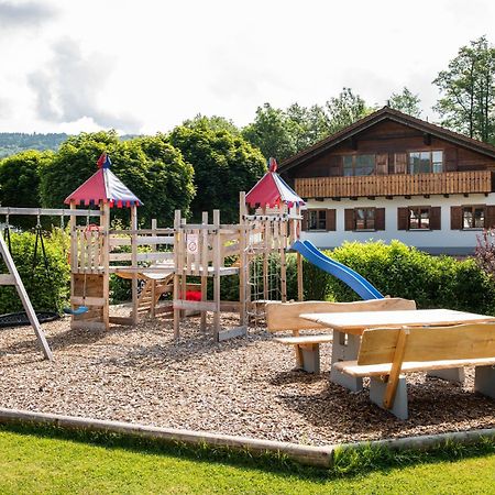 Bernrieder Hof Hotell Exteriör bild