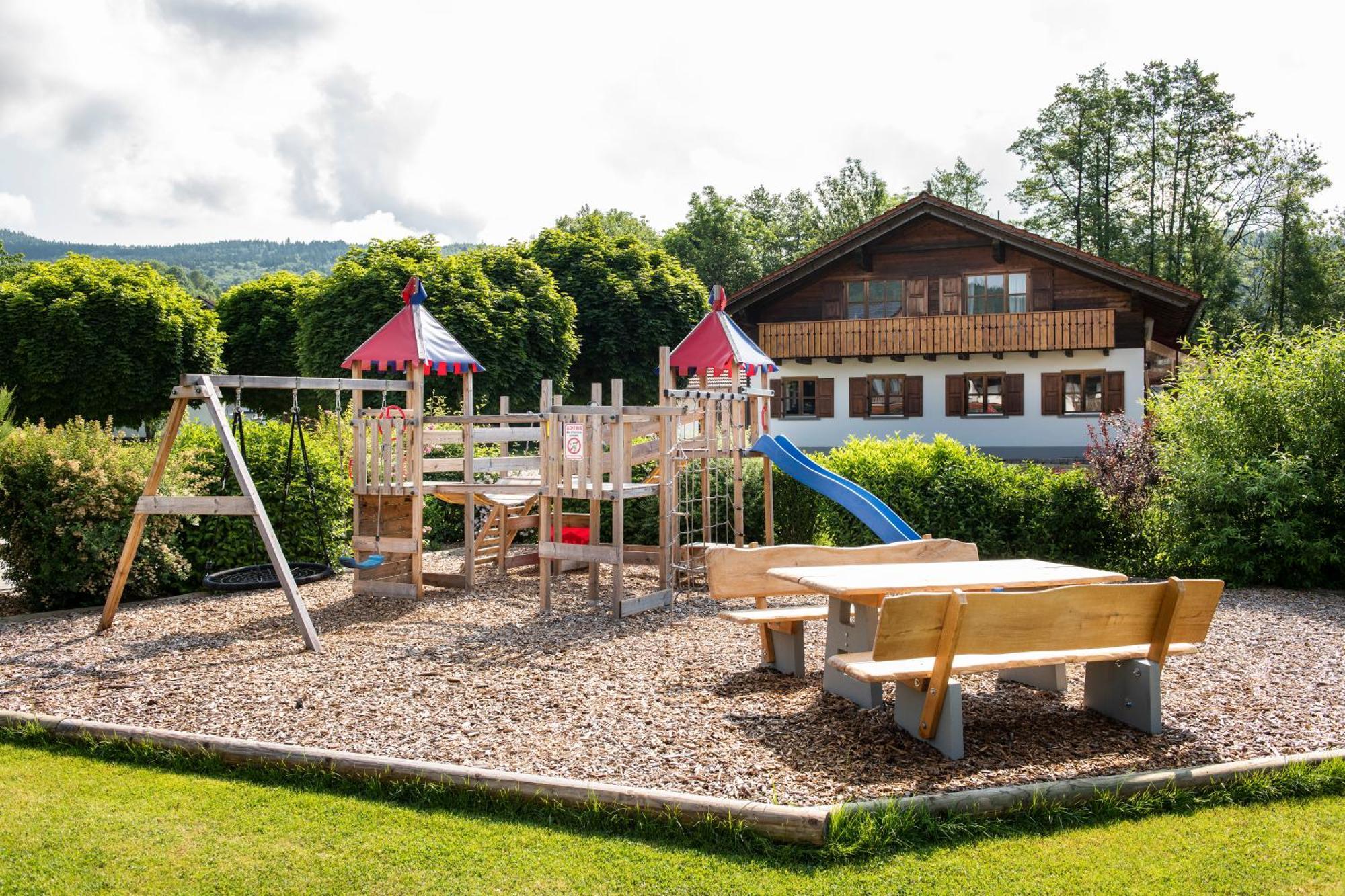 Bernrieder Hof Hotell Exteriör bild